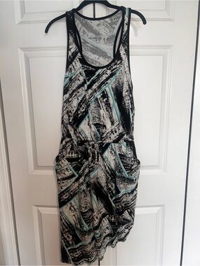 Livi Active Black, White & Teal Abstract Midi Dress